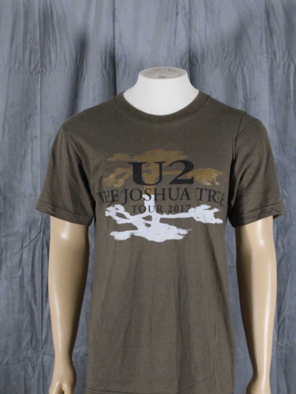 Band Shirt (Retro) - U2 2017 Joshua Tree Tour - Men's Medium